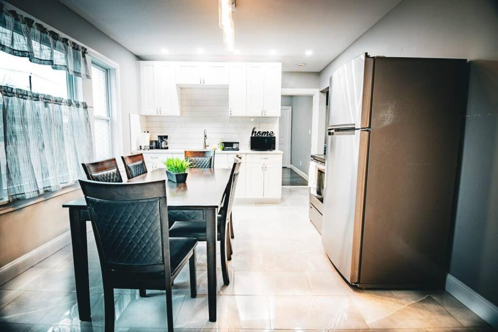 Comfortable 3Br, 1 Bath Close To The Falls ไนแอการาฟอลส์ ภายนอก รูปภาพ