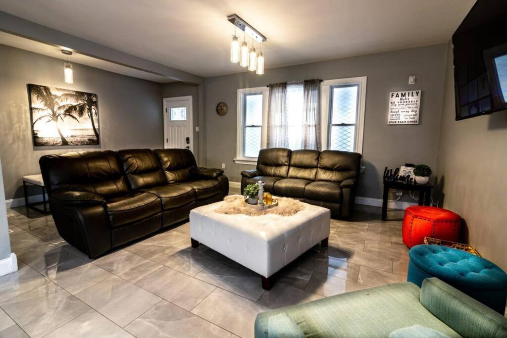 Comfortable 3Br, 1 Bath Close To The Falls ไนแอการาฟอลส์ ภายนอก รูปภาพ