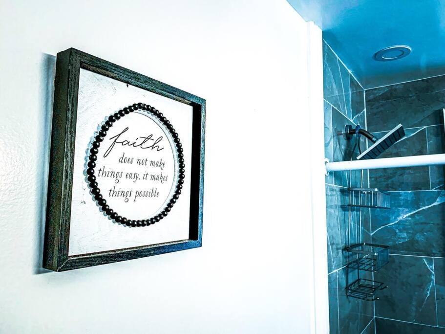 Comfortable 3Br, 1 Bath Close To The Falls ไนแอการาฟอลส์ ภายนอก รูปภาพ